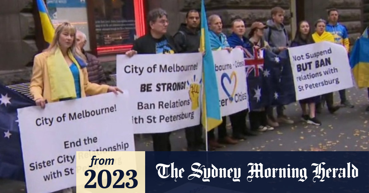 Video: Melbourne CBD protest calls for council to end relationship with
